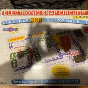 Electronic snap circuit